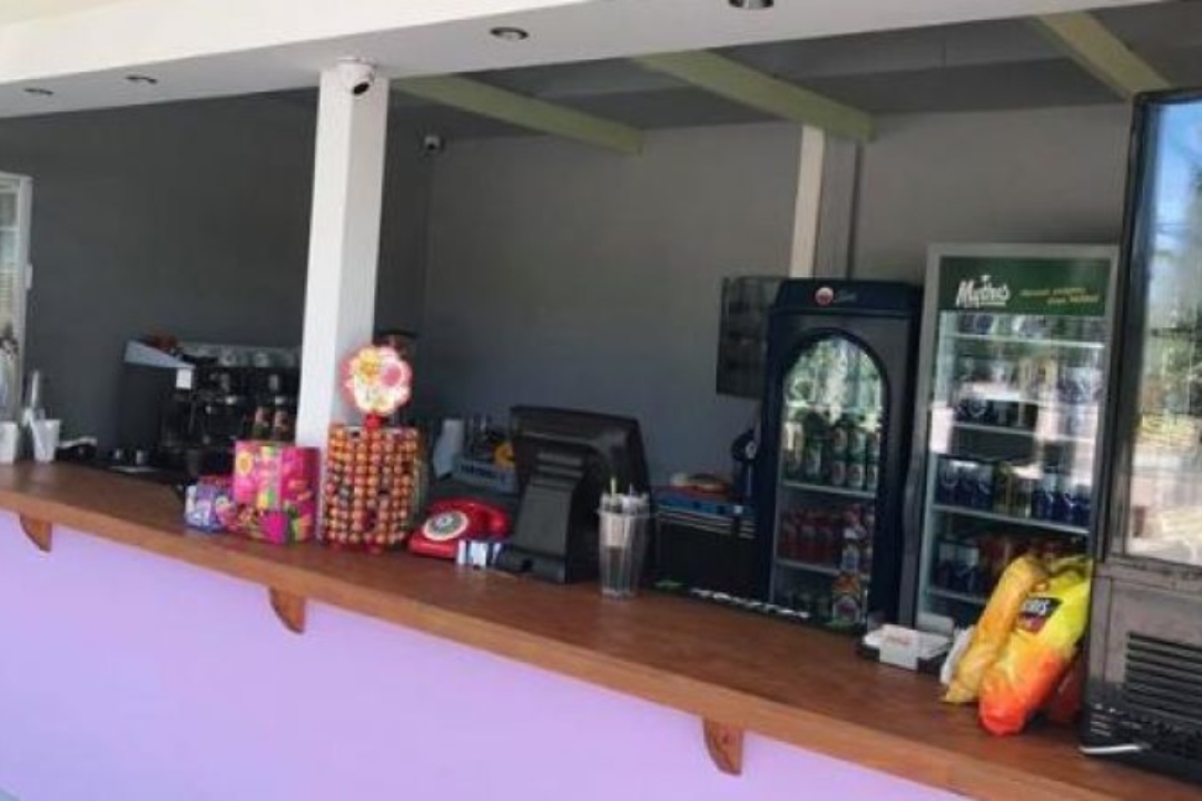 ΔΕΛΤΙΟ ΤΥΠΟΥ: Ξεκίνησε η λειτουργία του κυλικείου του Άλσους