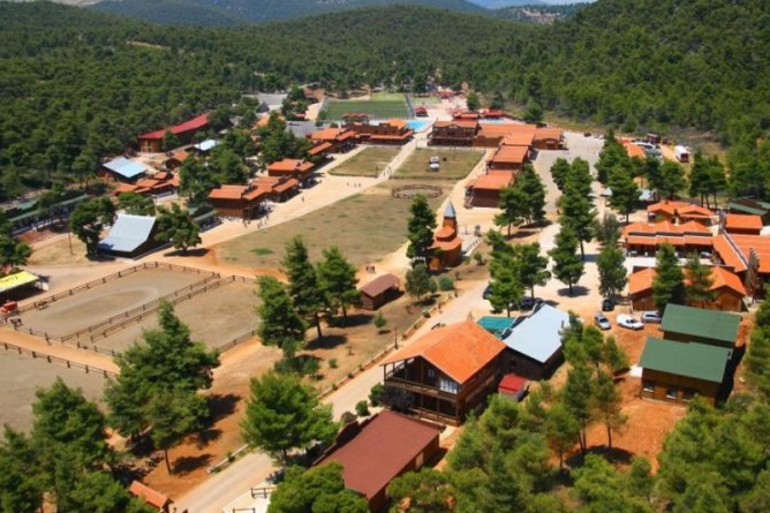 ΔΕΛΤΙΟ ΤΥΠΟΥ: Επιτυχημένη αρχή για το πρόγραμμα των παιδικών κατασκηνώσεων στο Δήμο μας