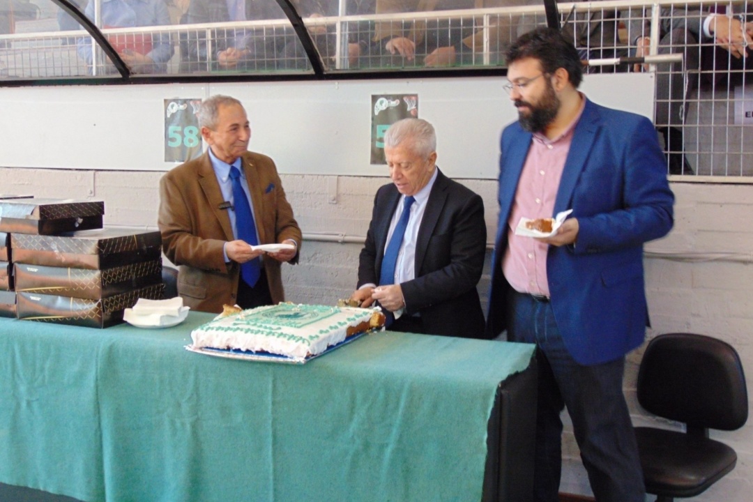 ΔΕΛΤΙΟ ΤΥΠΟΥ: Το τμήμα βόλεϊ του Μίλωνα έκοψε την πίτα του