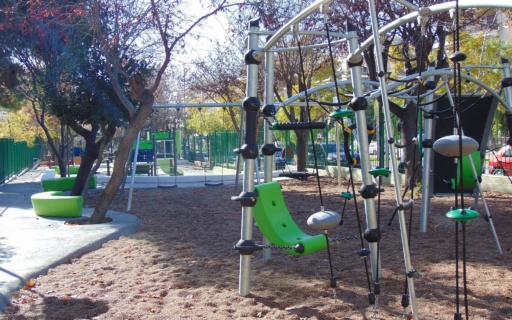 ΔΕΛΤΙΟ ΤΥΠΟΥ: Άνοιξαν σήμερα για το κοινό τρεις νέες παιδικές χαρές