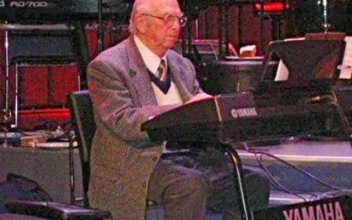 ΔΕΛΤΙΟ ΤΥΠΟΥ: Απεβίωσε ο Σταύρος Κλωνάρης