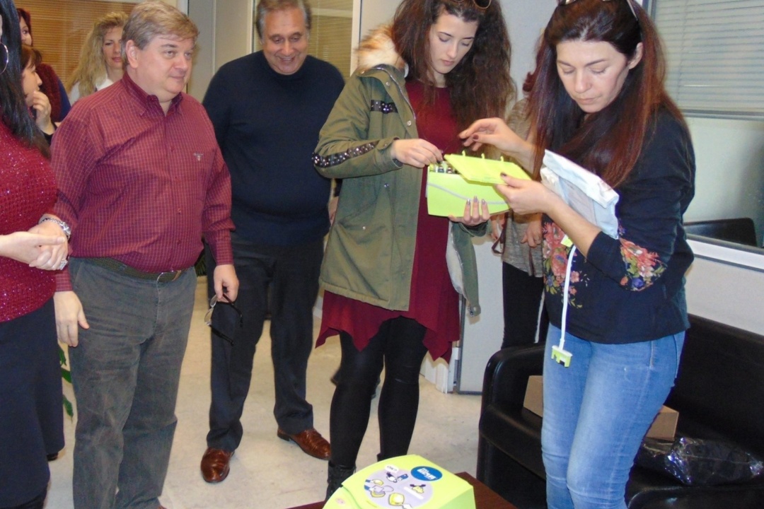 ΔΕΛΤΙΟ ΤΥΠΟΥ: Δημιουργούμε δίκτυο απινιδωτών για να θωρακίσουμε δημοτικά κτίρια – δημόσιους χώρους – πολίτες