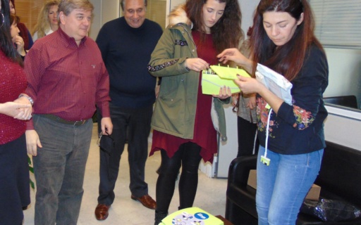 ΔΕΛΤΙΟ ΤΥΠΟΥ: Δημιουργούμε δίκτυο απινιδωτών για να θωρακίσουμε δημοτικά κτίρια – δημόσιους χώρους – πολίτες