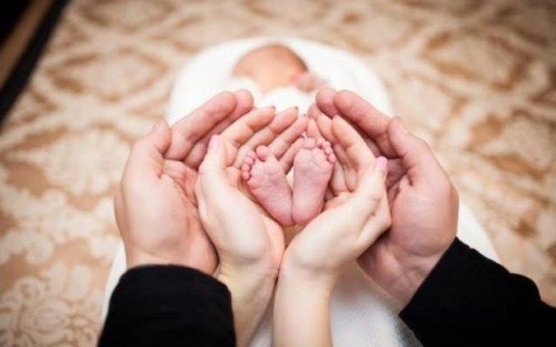 ΔΕΛΤΙΟ ΤΥΠΟΥ: Συνομιλώντας για τη Μητρότητα