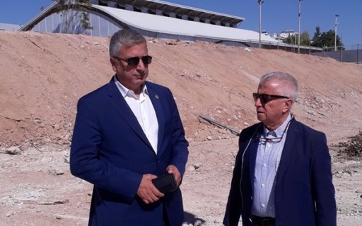 ΔΕΛΤΙΟ ΤΥΠΟΥ: Επίσκεψη του Περιφερειάρχη Αττικής κ. Γιώργου Πατούλη στο χώρο ανέγερσης του νέου Βιοκλιματικού Γυμναστηρίου