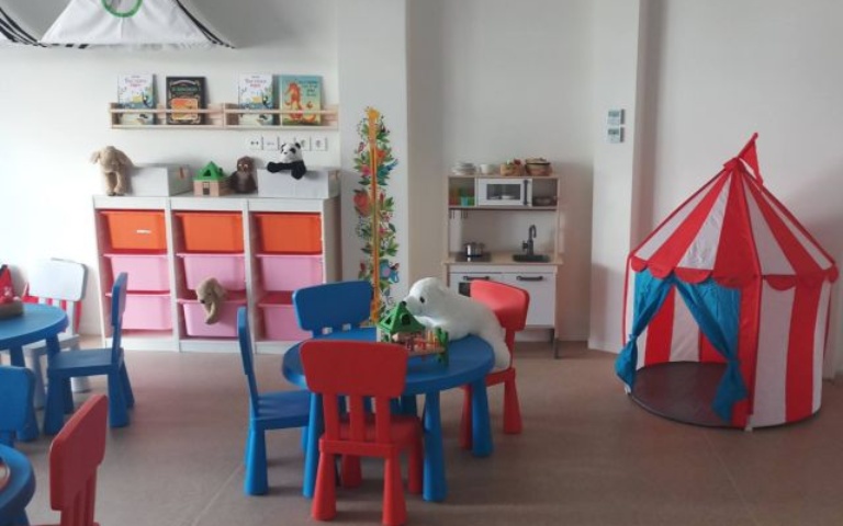 ΚΛΕΙΣΤΟΙ ΤΗΝ ΠΑΡΑΣΚΕΥΗ 24/4 ΟΙ ΠΑΙΔΙΚΟΙ ΣΤΑΘΜΟΙ