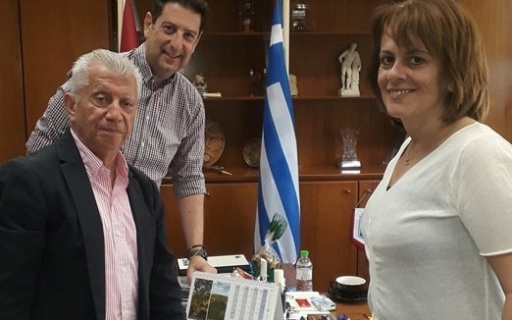 ΑΝΑΚΟΙΝΩΣΗ: Η/Υ σε Δημοτικά Σχολεία της πόλης