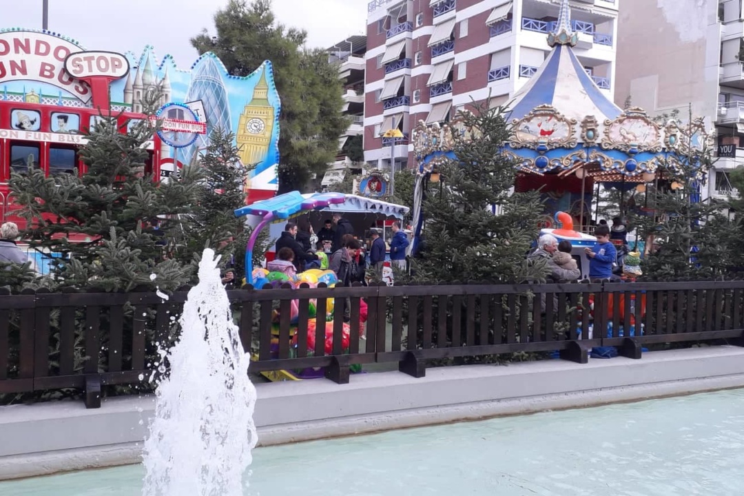 ΔΕΛΤΙΟ ΤΥΠΟΥ: Χριστουγεννιάτικο πάρτι στην Ομήρου από 21 ως 31 Δεκεμβρίου