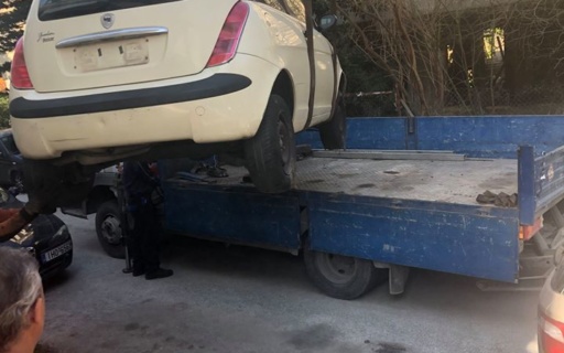 ΠΕΡΙΣΥΛΛΟΓΗ ΕΓΚΑΤΑΛΕΛΕΙΜΜΕΝΩΝ ΑΥΤΟΚΙΝΗΤΩΝ ΑΠΟ ΤΗΝ ΥΠΗΡΕΣΙΑ ΚΑΘΑΡΙΟΤΗΤΑΣ ΤΟΥ ΔΗΜΟΥ ΜΑΣ