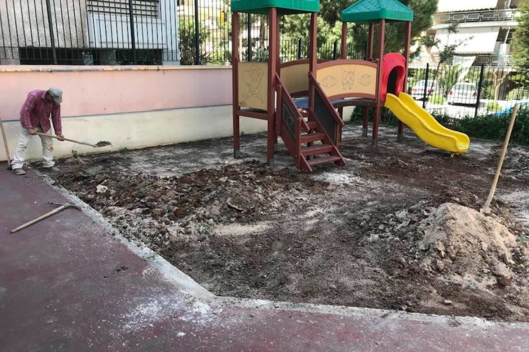 ΣΥΝΕΧΙΖΟΝΤΑΙ ΟΙ ΕΡΓΑΣΙΕΣ ΣΥΝΤΗΡΗΣΗΣ ΣΤΑ ΣΧΟΛΕΙΑ ΤΗΣ ΠΟΛΗΣ ΜΑΣ