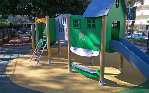 ΑΝΟΙΓΟΥΝ ΤΗΝ ΠΑΡΑΣΚΕΥΗ ΟΙ ΠΑΙΔΙΚΕΣ ΧΑΡΕΣ ΤΗΣ ΝΕΑΣ ΣΜΥΡΝΗΣ