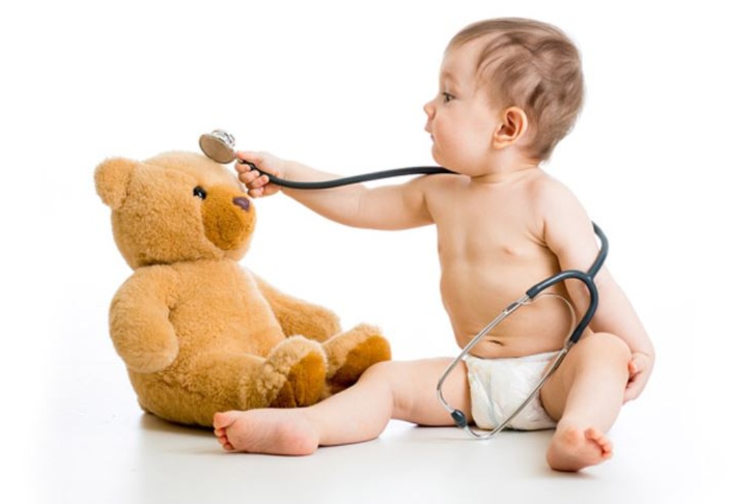 ΠΑΙΔΙΑΤΡΟΣ ΚΟΝΤΑ ΣΕ ΓΟΝΕΙΣ ΚΑΙ ΠΑΙΔΙΑ ΤΟΥ ΔΗΜΟΥ ΜΑΣ