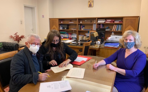 ΑΝΤΙΚΑΤΑΣΤΑΣΗ ΤΩΝ ΛΑΜΠΤΗΡΩΝ ΤΟΥ ΟΔΙΚΟΥ ΦΩΤΙΣΜΟΥ ΤΗΣ ΝΕΑΣ ΣΜΥΡΝΗΣ ΜΕ ΛΑΜΠΤΗΡΕΣ LED