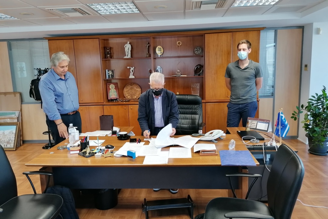 ΑΝΑΒΑΘΜΙΣΗ ΚΟΙΝΩΝΙΚΟΥ ΦΑΡΜΑΚΕΙΟΥ ΔΗΜΟΥ ΝΕΑΣ ΣΜΥΡΝΗΣ