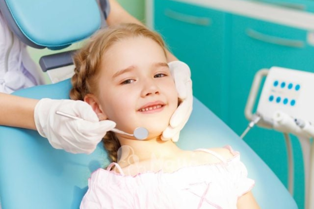 ΟΔΟΝΤΙΑΤΡΙΚΟΣ ΠΡΟΛΗΠΤΙΚΟΣ/ΔΙΑΓΝΩΣΤΙΚΟΣ ΕΛΕΓΧΟΣ ΠΑΙΔΙΩΝ ΑΠΟ ΤΗΝ ΚΟΙΝΩΝΙΚΗ ΥΠΗΡΕΣΙΑ