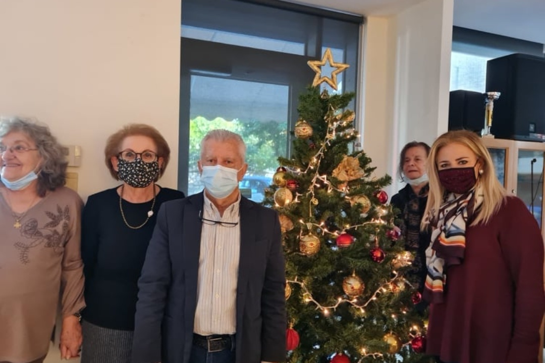 ΤΟ 1ο ΚΑΠΗ ΥΠΟΔΕΧΕΤΑΙ ΤΑ ΧΡΙΣΤΟΥΓΕΝΝΑ