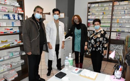 ΑΝΑΒΑΘΜΙΣΤΗΚΕ ΚΑΙ ΕΚΣΥΓΧΡΟΝΙΣΤΗΚΕ ΤΟ ΚΟΙΝΩΝΙΚΟ ΦΑΡΜΑΚΕΙΟ ΤΟΥ ΔΗΜΟΥ ΝΕΑΣ ΣΜΥΡΝΗΣ