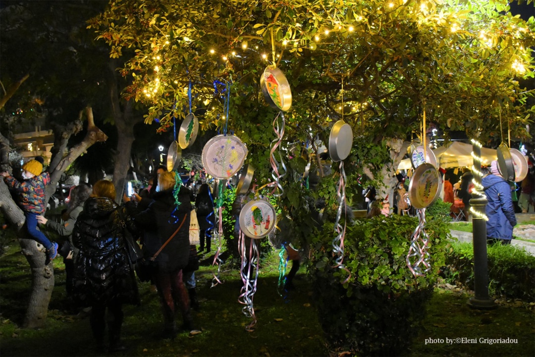 ΧΡΙΣΤΟΥΓΕΝΝΑ 2021 – ΕΙΚΑΣΤΙΚΗ ΑΝΑΚΥΚΛΩΣΗ – ΣΤΟΛΙΖΟΥΜΕ ΤΑ ΠΑΡΚΑ ΤΗΣ ΠΟΛΗΣ ΜΑΣ