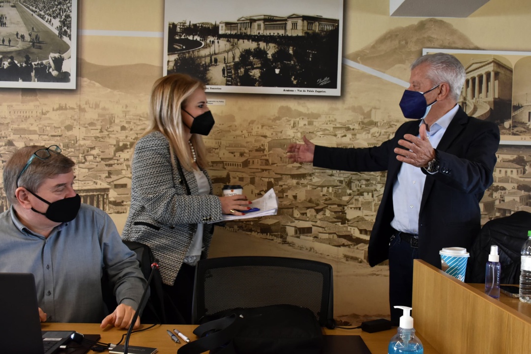 ΝΕΑ ΠΡΟΕΔΡΟΣ ΤΟΥ ΔΗΜΟΤΙΚΟΥ ΣΥΜΒΟΥΛΙΟΥ Η ΚΛΑΙΡΗ ΔΕΛΗΓΙΑΝΝΗ