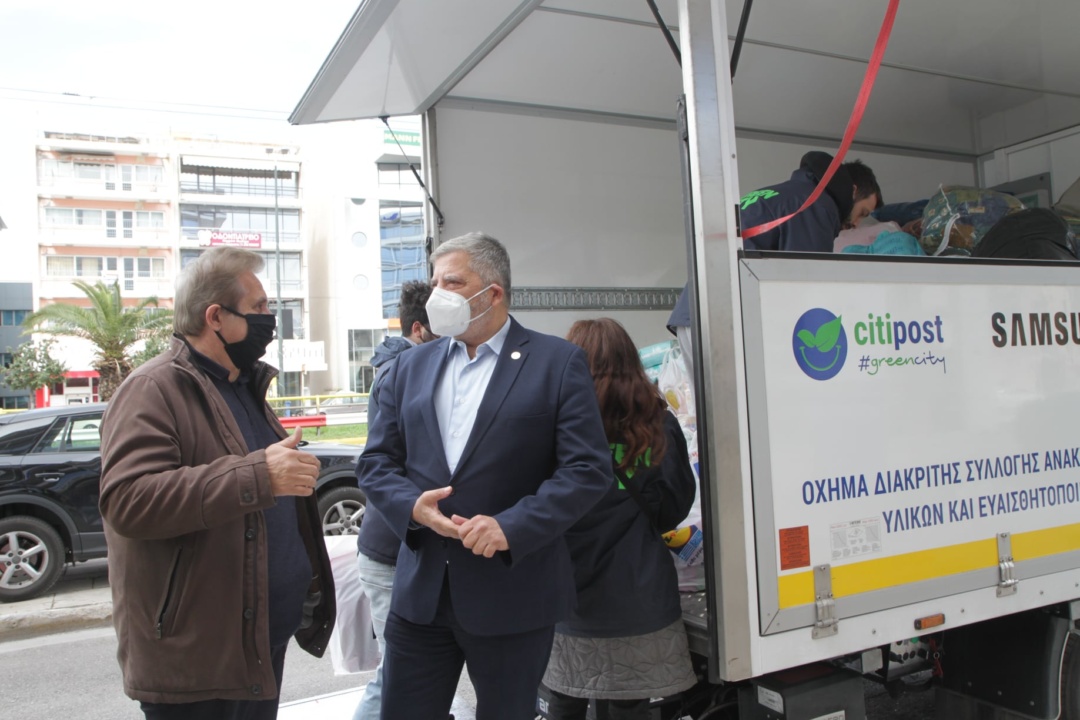 Ο Δήμος και οι κάτοικοι της Νέας Σμύρνης αλληλέγγυοι στο δοκιμαζόμενο λαό της Ουκρανίας