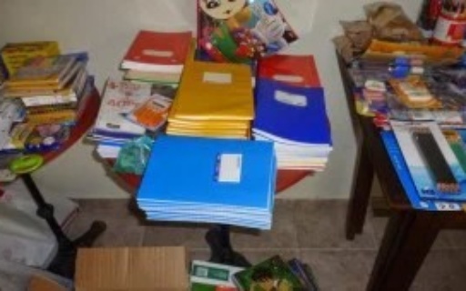 Mεγάλη η ανταπόκριση των Νεοσμυρνιωτών στο κάλεσμα για συλλογή σχολικών ειδών