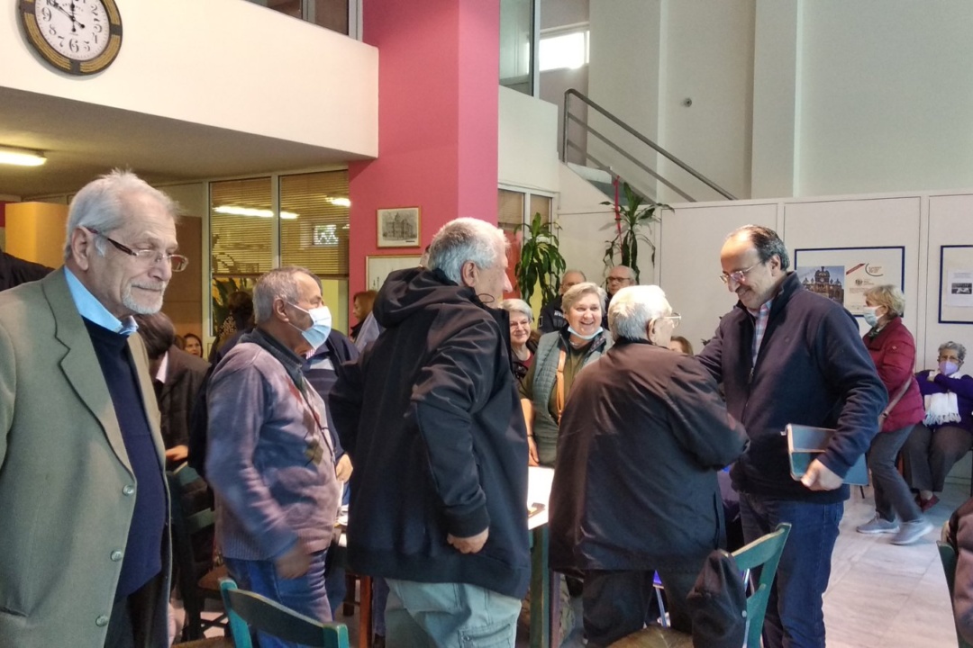 ΕΠΑΦΕΣ ΤΟΥ ΔΗΜΑΡΧΟΥ ΜΕ ΤΑ ΚΑΠΗ ΤΗΣ ΠΟΛΗΣ