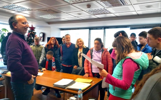 ΜΑΘΗΤΕΣ ΤΗΣ ΕΙΔΙΚΗΣ ΑΓΩΓΗΣ ΣΤΟ ΔΗΜΑΡΧΕΙΟ ΝΕΑΣ ΣΜΥΡΝΗΣ