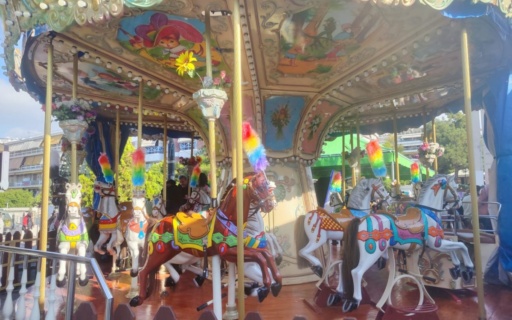 Ο ΔΗΜΟΣ ΝΕΑΣ ΣΜΥΡΝΗΣ ΔΙΠΛΑ ΣΤΑ ΠΑΙΔΙΑ ΤΩΝ ΕΥΑΛΩΤΩΝ ΟΙΚΟΓΕΝΕΙΩΝ