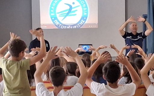 ΤΟ ΒΟΛΕΫ ΣΤΑ ΣΧΟΛΕΙΑ. ΤΗΝ ΠΕΜΠΤΗ ΤΟ ΜΙΝΙ ΤΟΥΡΝΟΥΑ