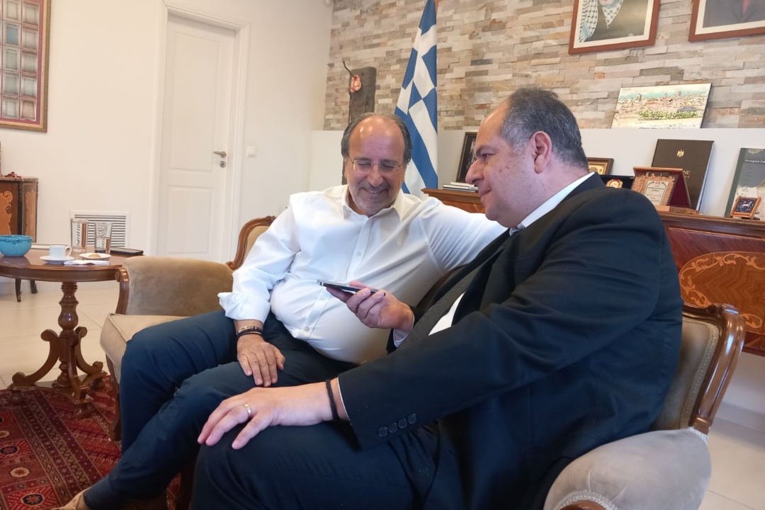 ΣΤΟΝ ΠΡΕΣΒΗ ΤΗΣ ΠΑΛΑΙΣΤΙΝΗΣ Ο ΔΗΜΑΡΧΟΣ ΝΕΑΣ ΣΜΥΡΝΗΣ ΓΙΑ ΣΥΜΠΑΡΑΣΤΑΣΗ ΚΑΙ ΑΛΛΗΛΕΓΓΥΗ