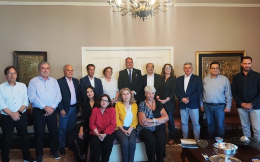 ΣΥΝΑΝΤΗΣΗ ΔΗΜΑΡΧΩΝ ΜΕ ΤΟΝ ΠΡΕΣΒΗ ΤΗΣ ΠΑΛΑΙΣΤΙΝΗΣ