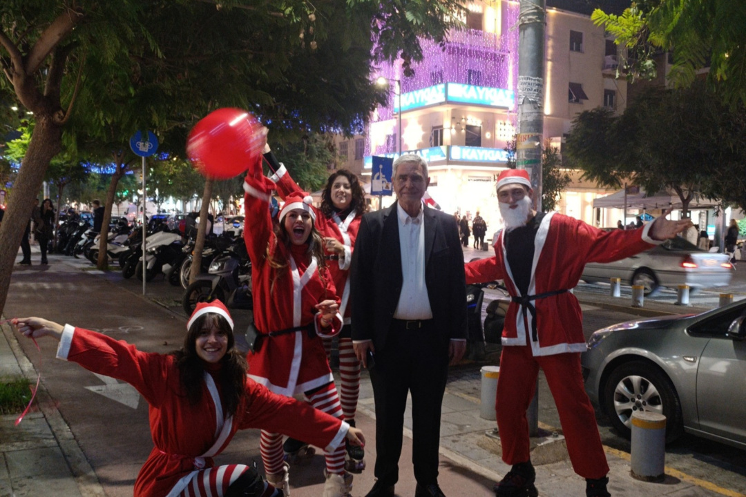 “ΛΕΥΚΗ ΝΥΧΤΑ 2025”: ΧΡΙΣΤΟΥΓΕΝΝΙΑΤΙΚΟ ΠΑΡΤΥ ΣΤΟ ΕΜΠΟΡΙΚΟ ΚΕΝΤΡΟ ΤΗΣ ΝΕΑΣ ΣΜΥΡΝΗΣ