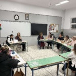 ΔΩΡΕΑΝ ΜΑΘΗΜΑΤΑ ΕΛΛΗΝΙΚΩΝ ΓΙΑ ΕΝΗΛΙΚΕΣ ΣΤΟΝ ΔΗΜΟ ΝΕΑΣ ΣΜΥΡΝΗΣ