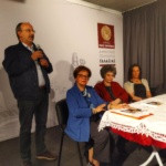 ΜΝΗΜΕΣ ΚΑΙ ΣΥΓΚΙΝΗΣΗ ΣΤΗΝ ΠΑΡΟΥΣΙΑΣΗ ΤΟΥ ΒΙΒΛΙΟΥ ΤΗΣ ΜΑΡΓΑΡΙΤΑΣ ΘΕΟΔΩΡΑΚΗ